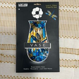 Modgy expandable vase